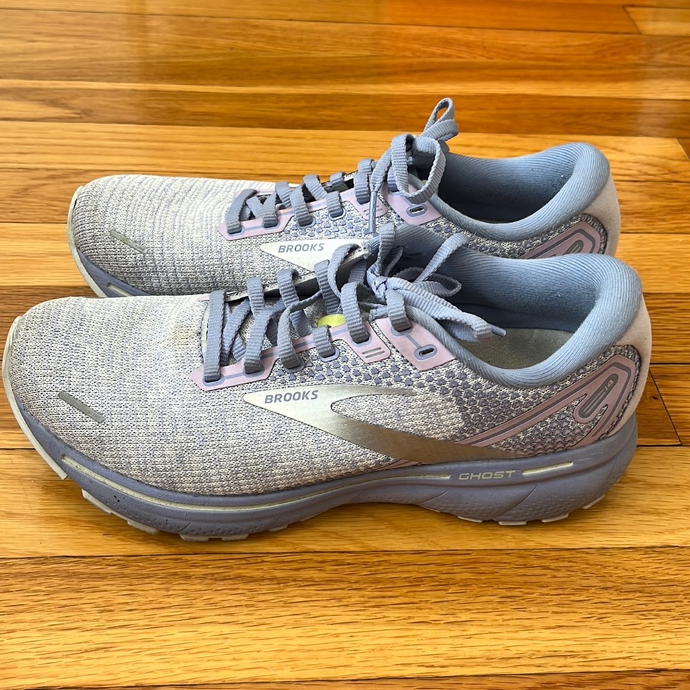 Brooks Ghost 14 in purple